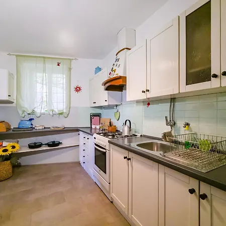 Apartma Serena Pod Piranskimi Zidovi - Serena Sotto Le Mura Di