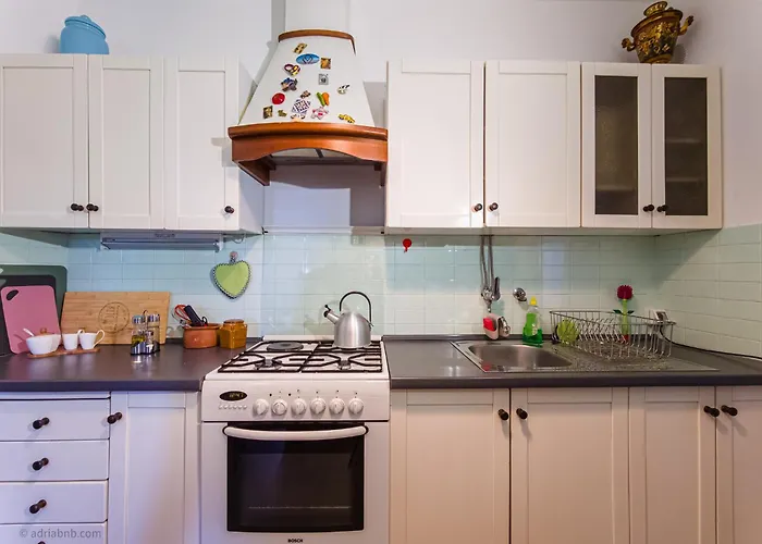 Apartma Serena Pod Piranskimi Zidovi - Serena Sotto Le Mura Di 皮兰